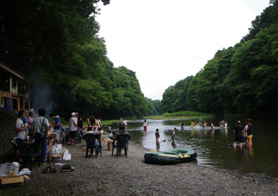 ふらから航星日誌 秋川渓谷 伊奈キャンプ村でbbq